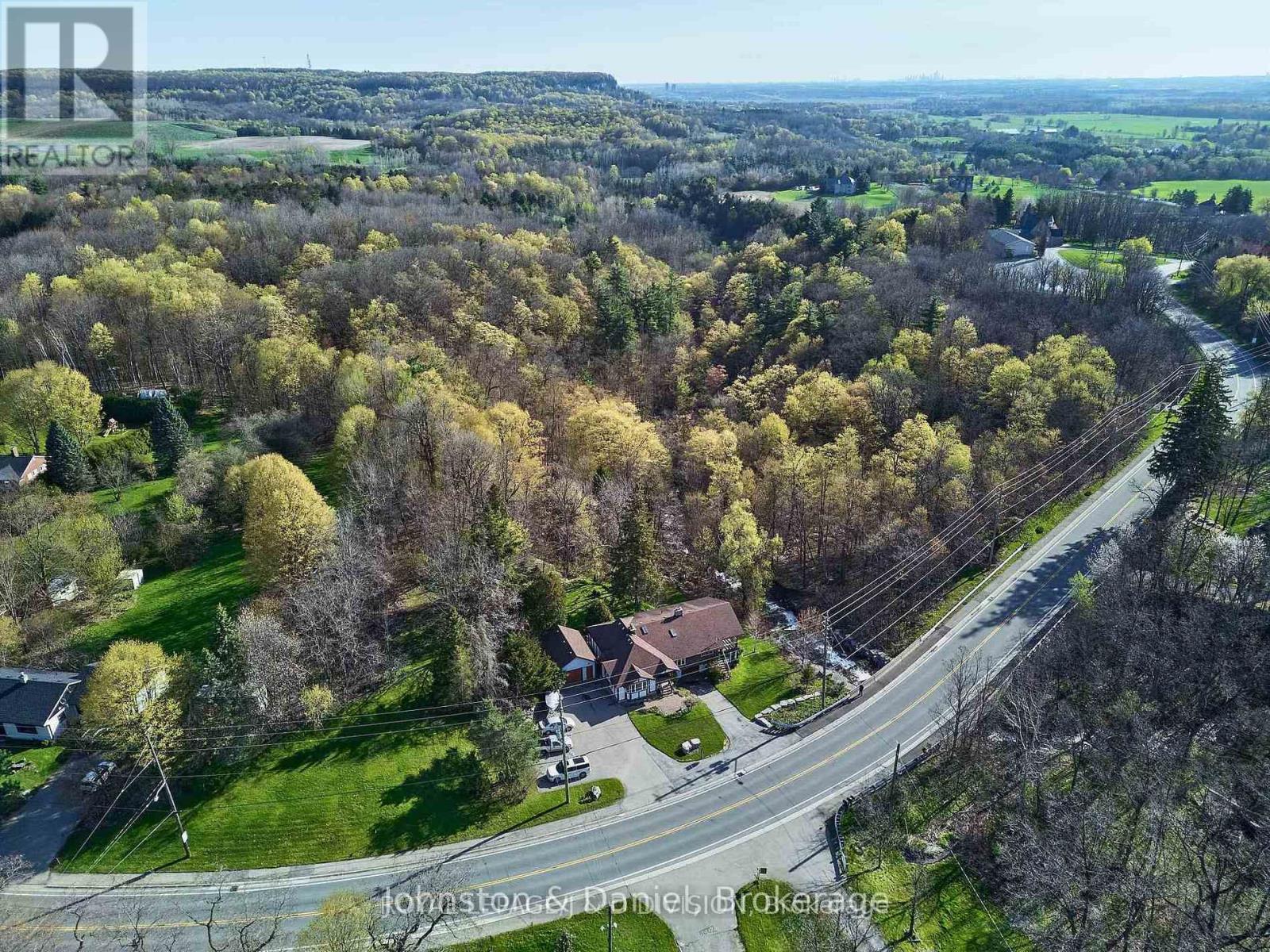 7095 Guelph Line Property Photo 36
