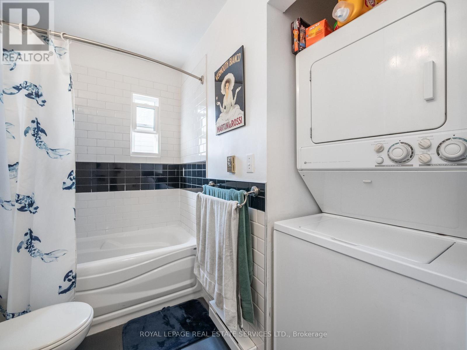 346 Indian Road Crescent Property Photo 32