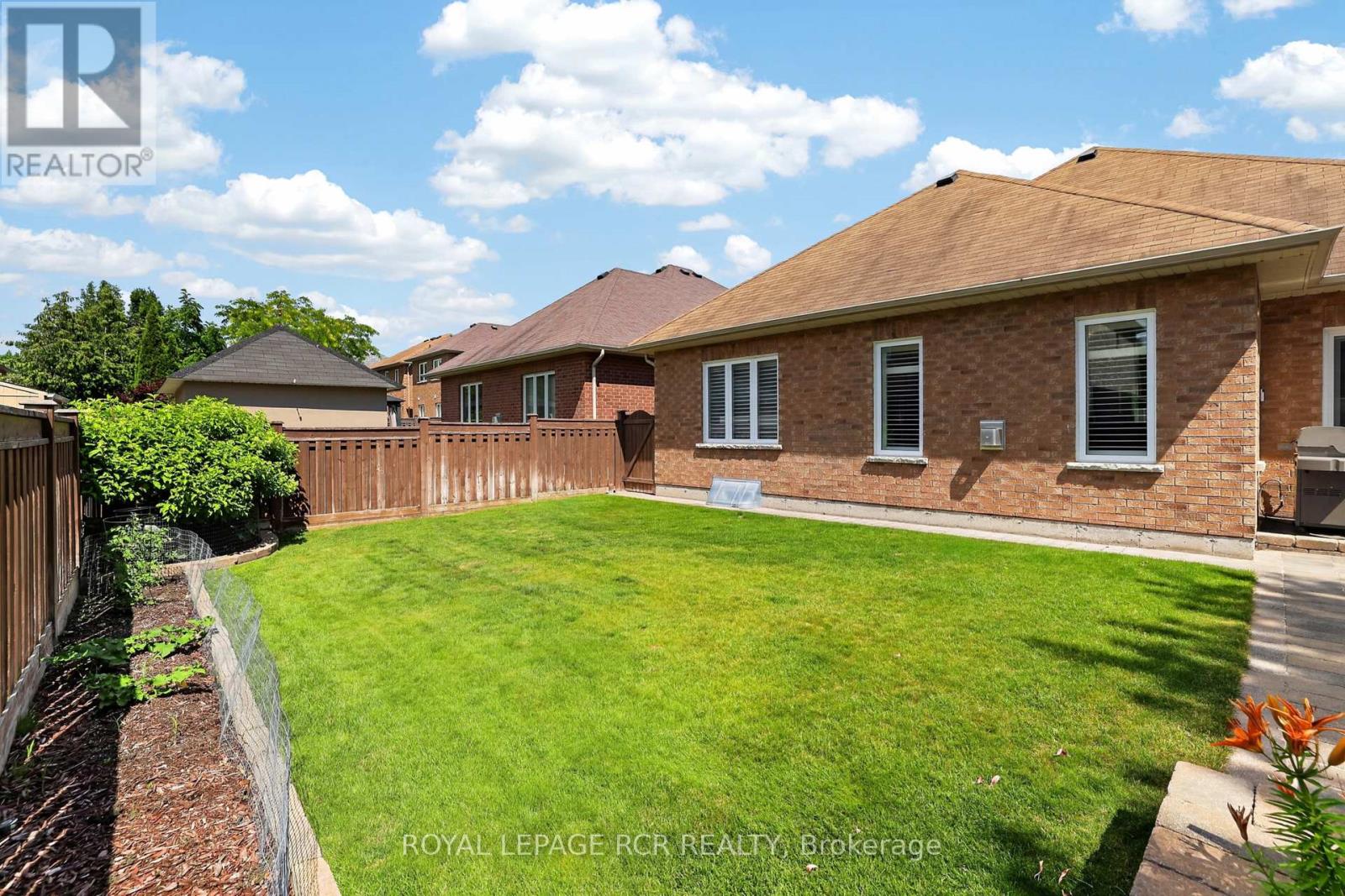 30 Borland Crescent Property Photo 32
