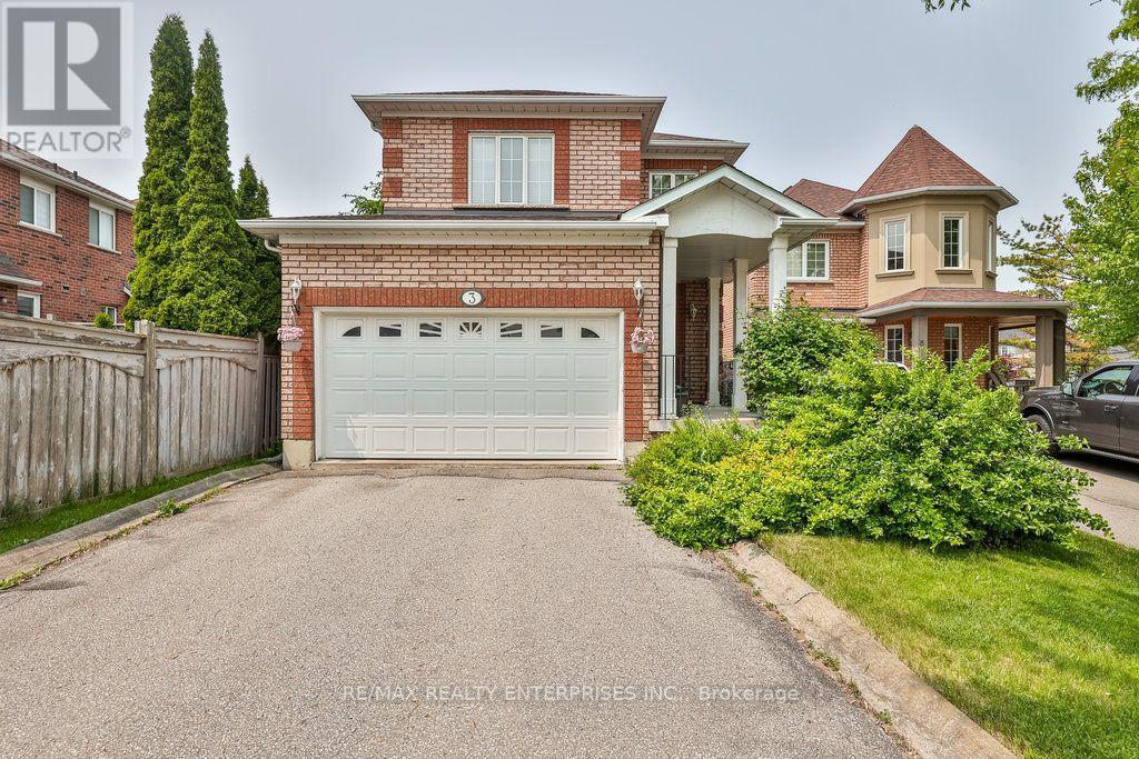 3 JACK KENNY COURT