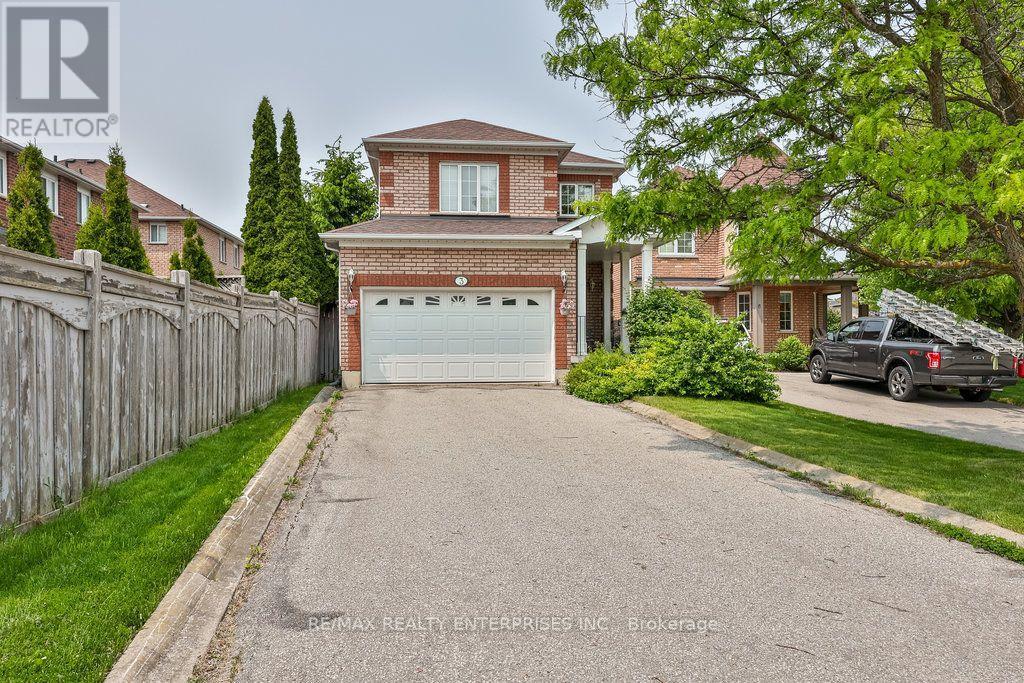 3 Jack Kenny Court Property Photo 2