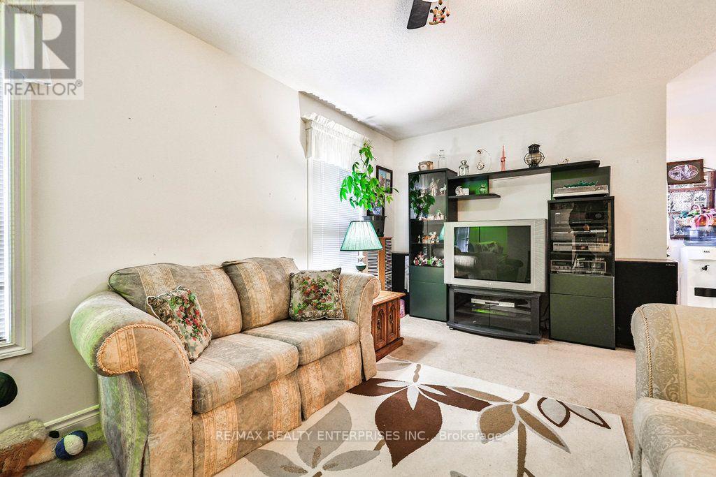 3 Jack Kenny Court Property Photo 19