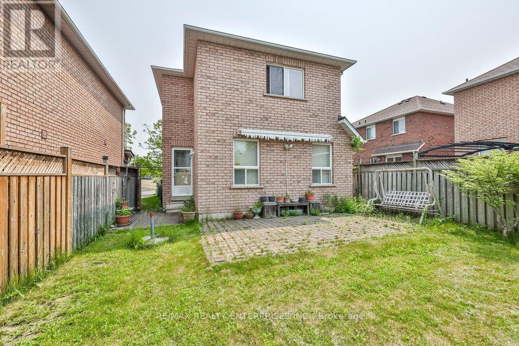 3 Jack Kenny Court Property Photo 31