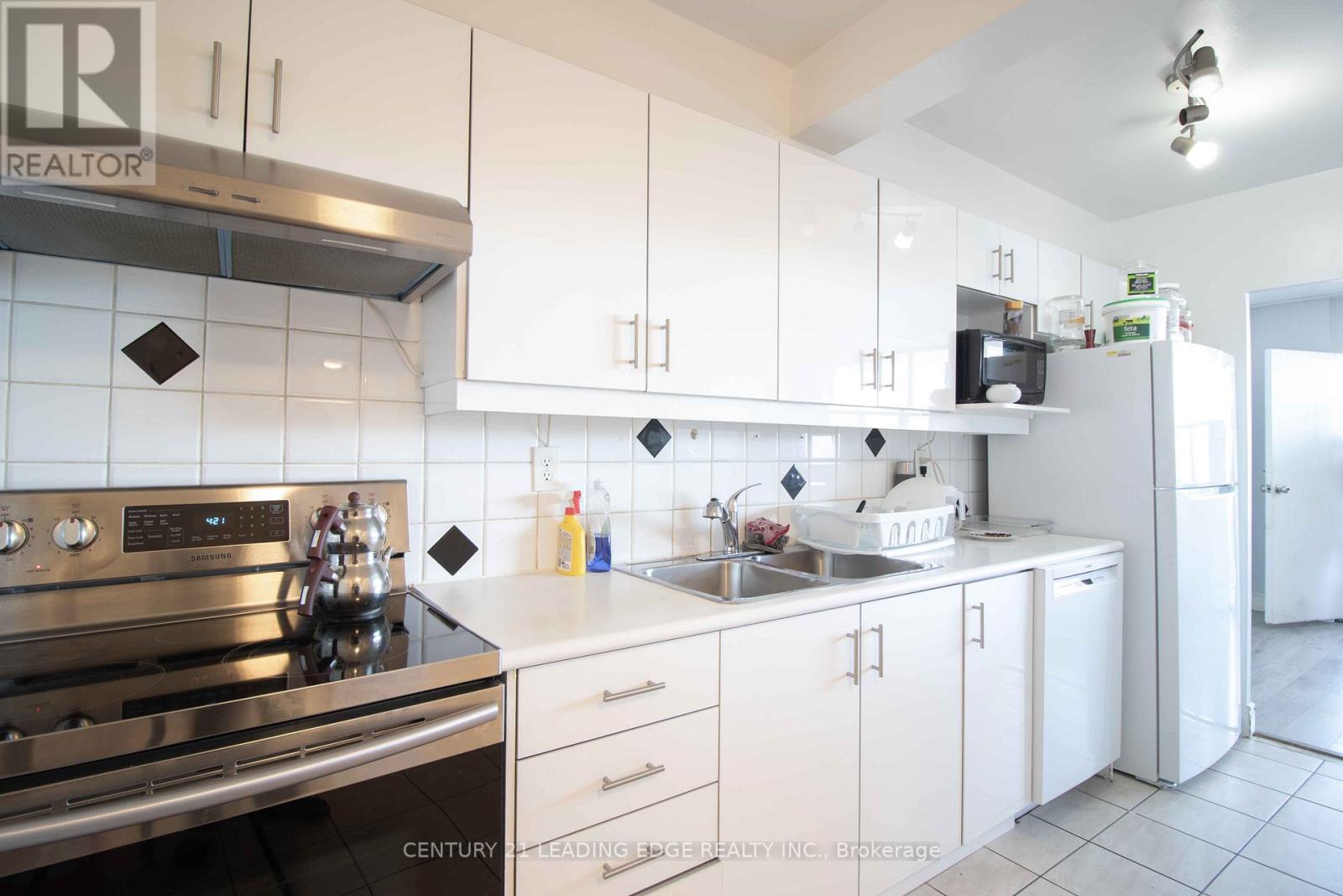 703 - 80 Grandravine Drive Property Photo 8