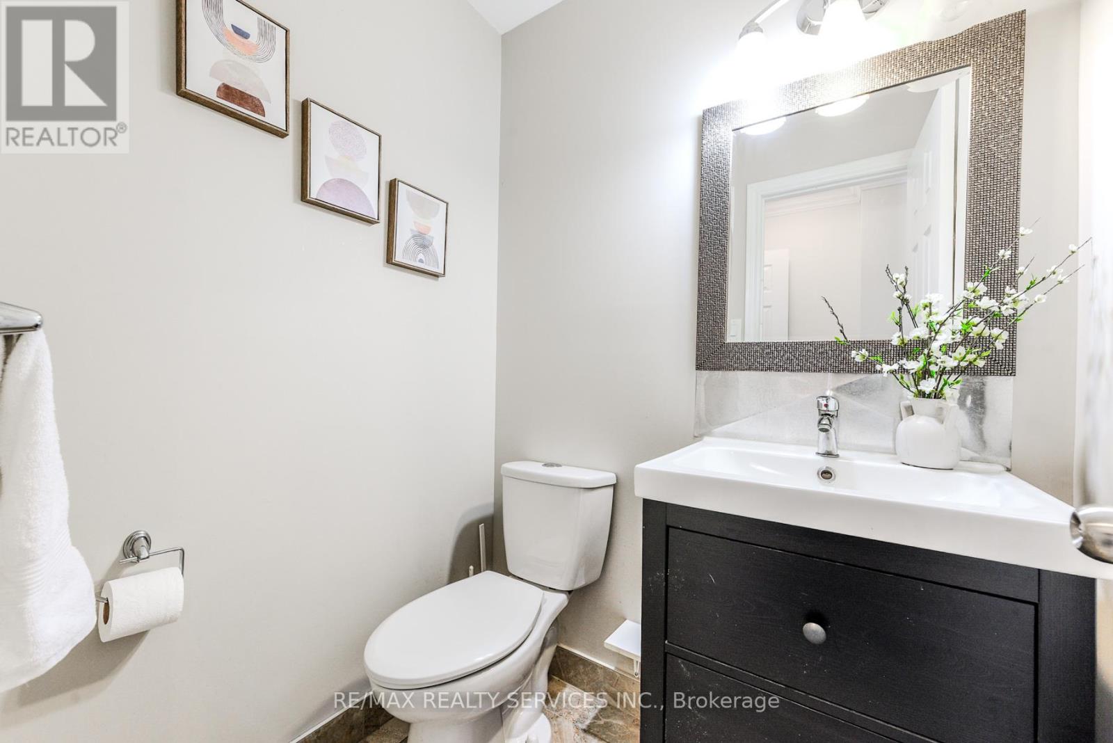 10 St Mark Place Property Photo 13