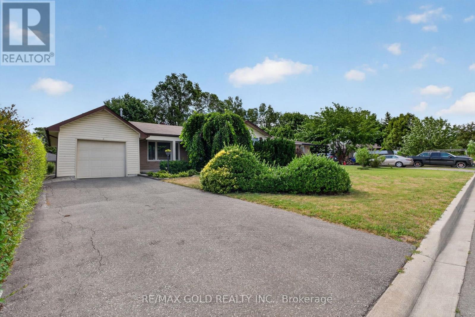 18 Esplanade Road Property Photo 2
