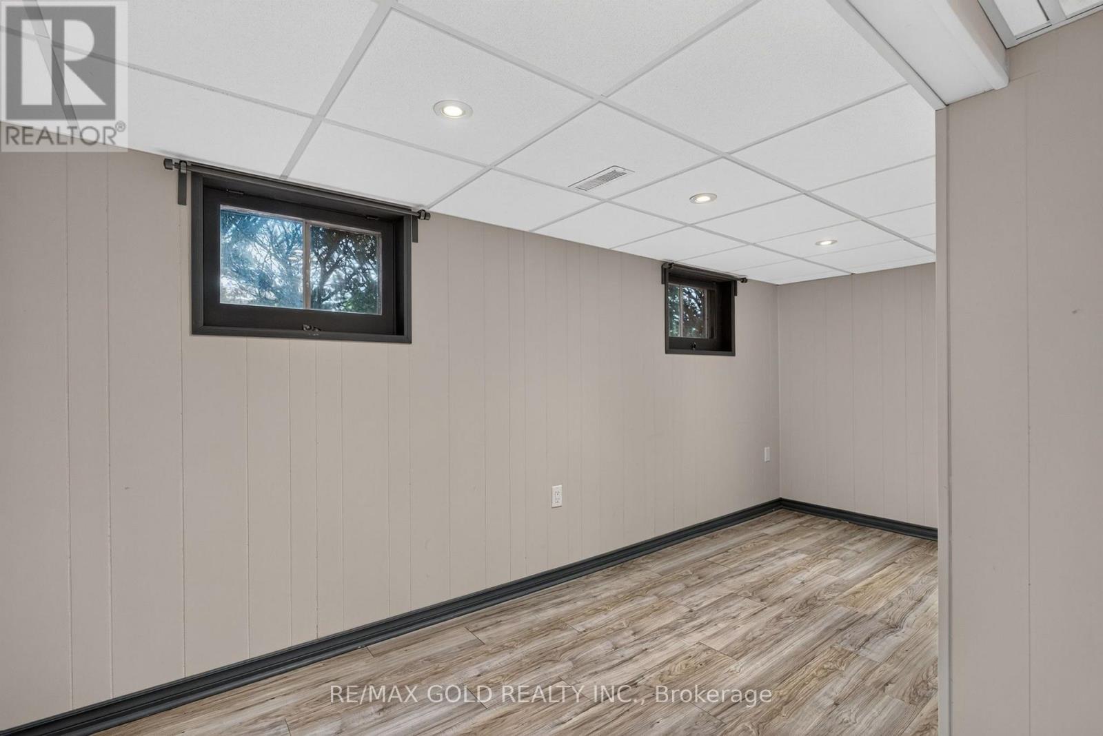 18 Esplanade Road Property Photo 28