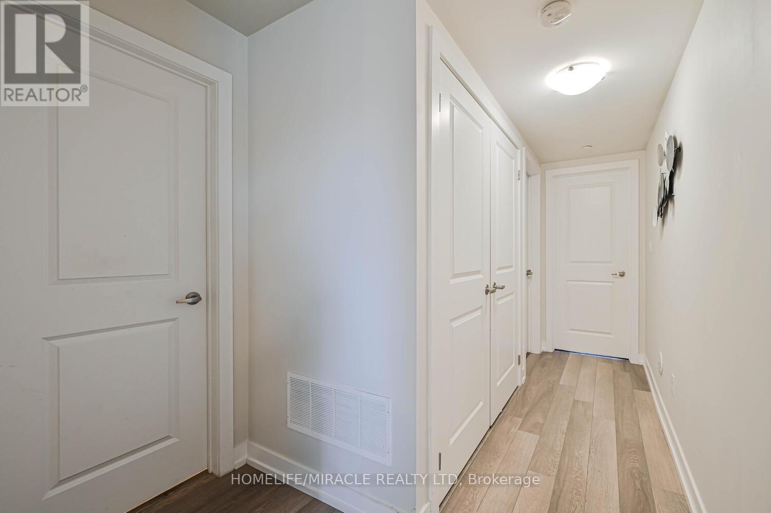 114 - 256 Royal York Road Property Photo 20
