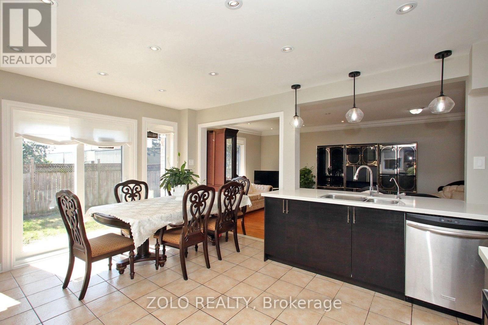 37 Sewells Lane S Property Photo 6