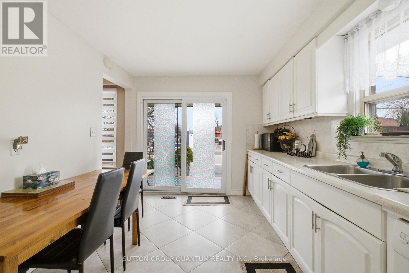 1257 Alexandra Avenue Property Photo 6