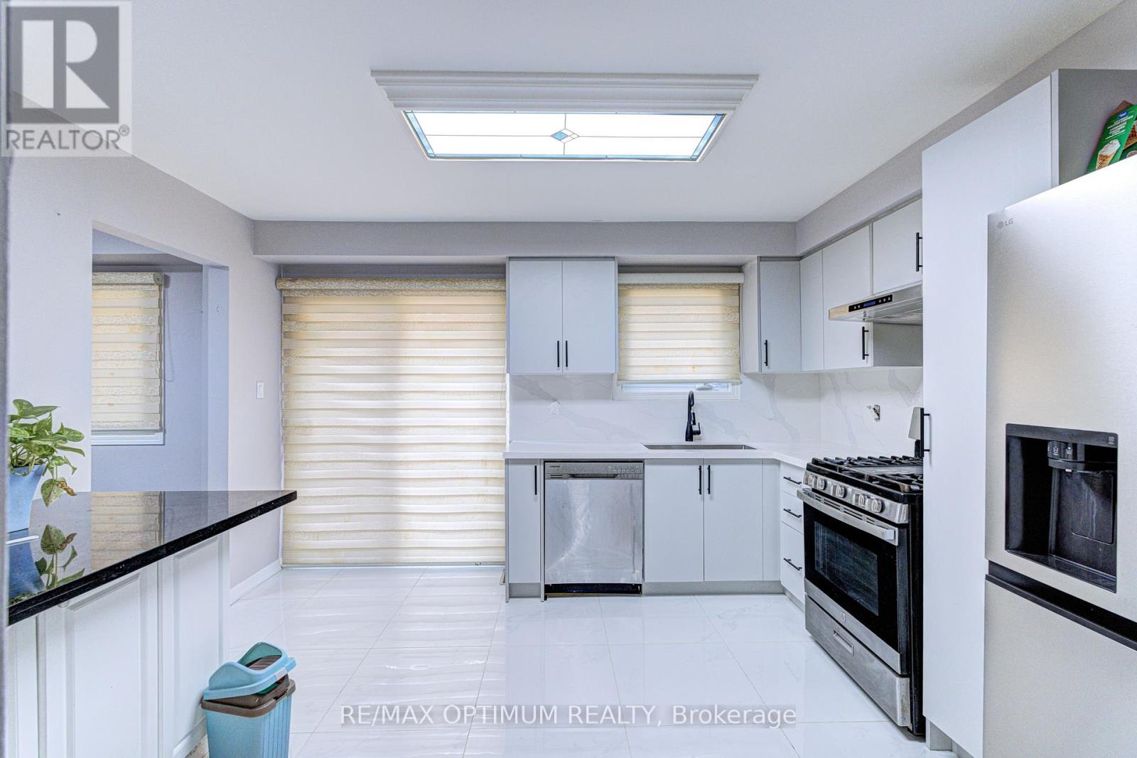 5 Roehampton Crescent Property Photo 9