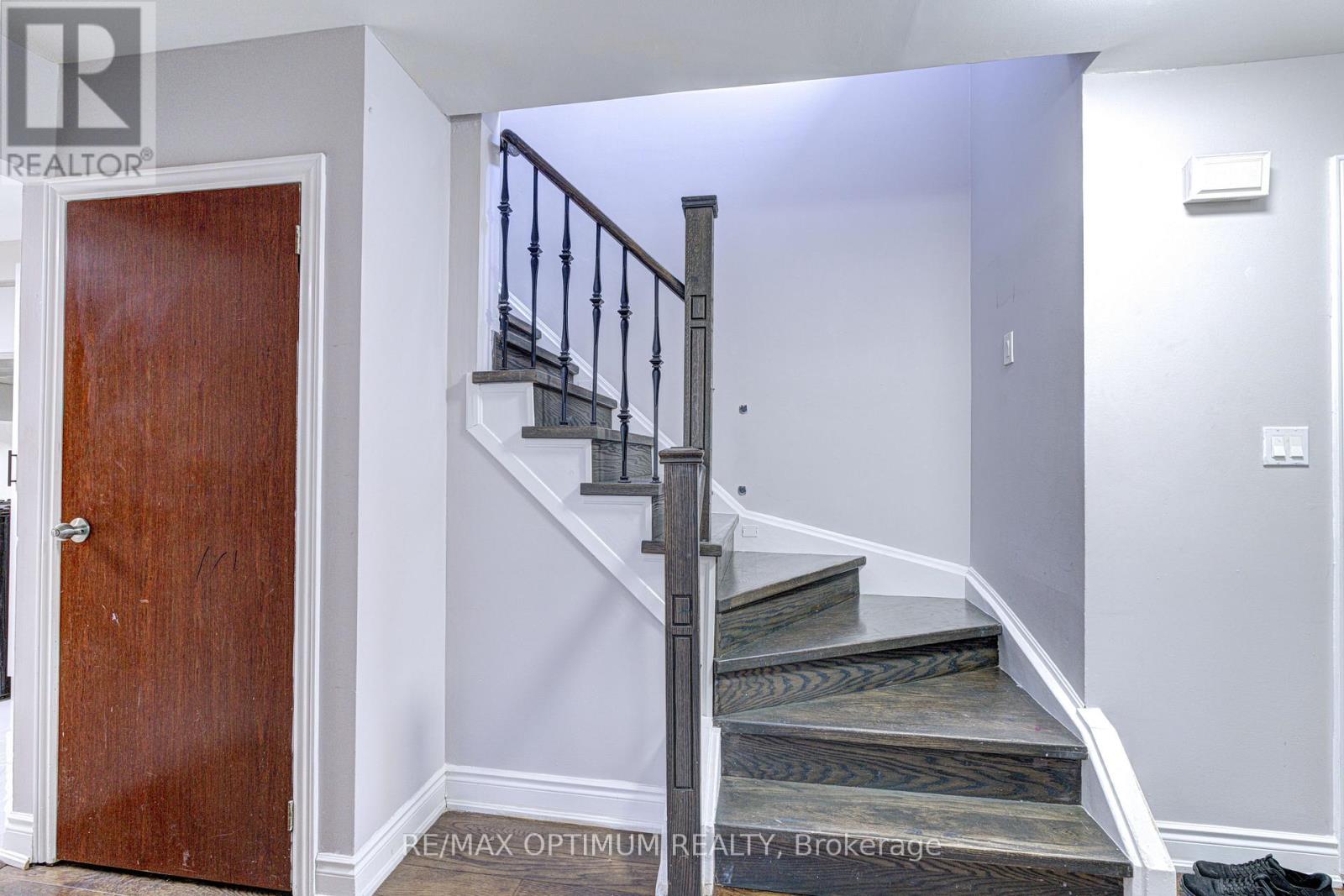 5 Roehampton Crescent Property Photo 10