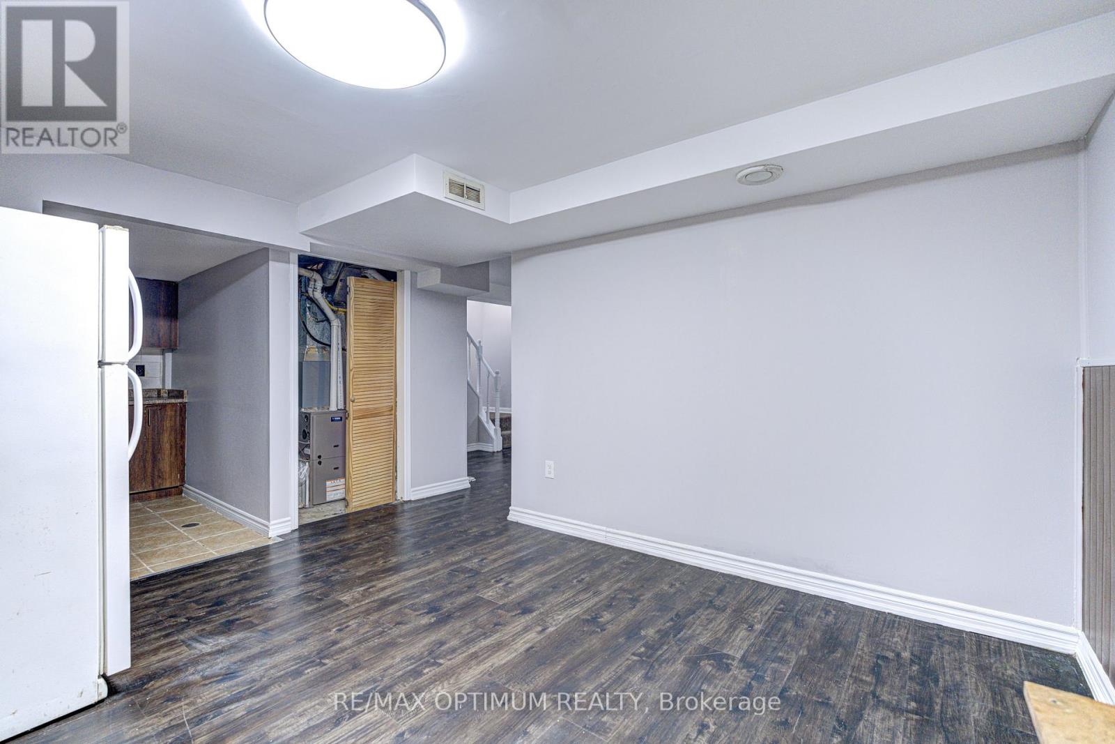 5 Roehampton Crescent Property Photo 20
