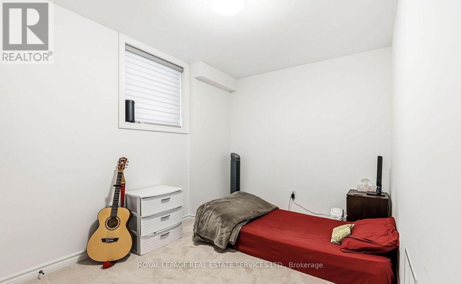 Lower - 488 Parent Place Property Photo 8
