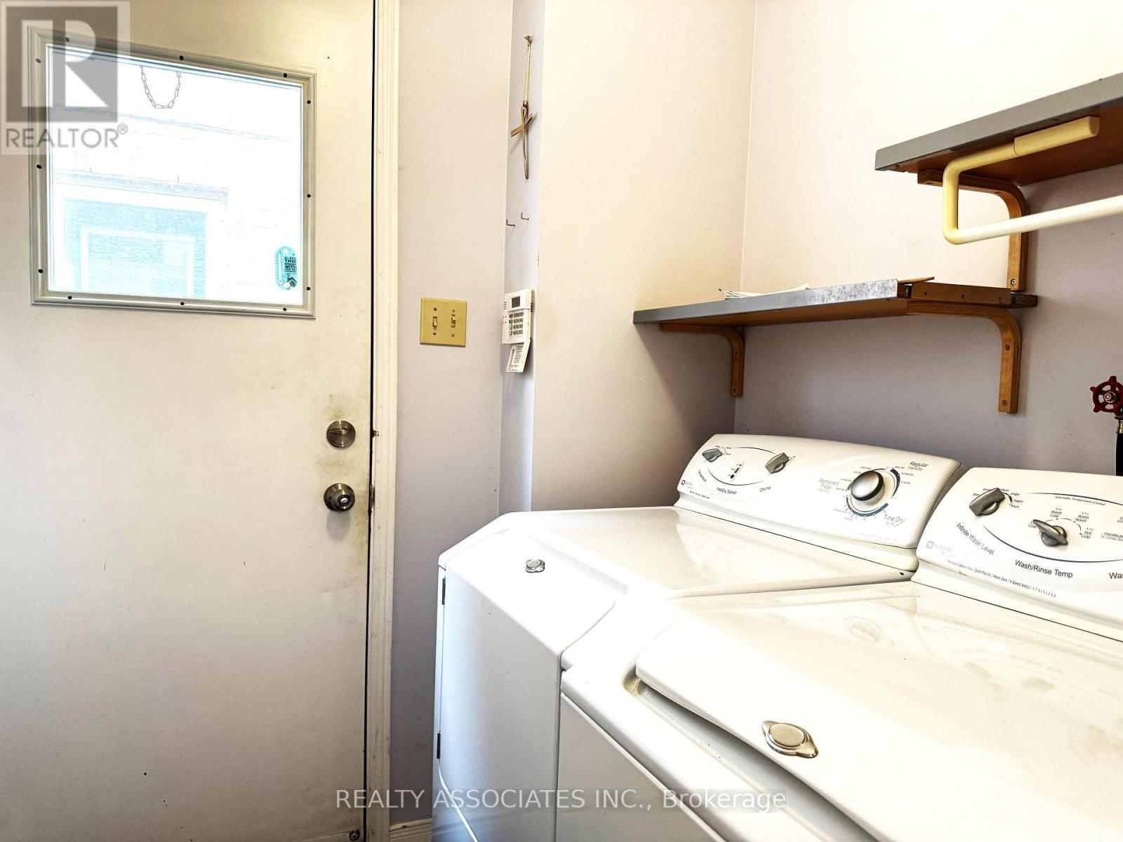 5577 Haddon Hall Road Property Photo 9