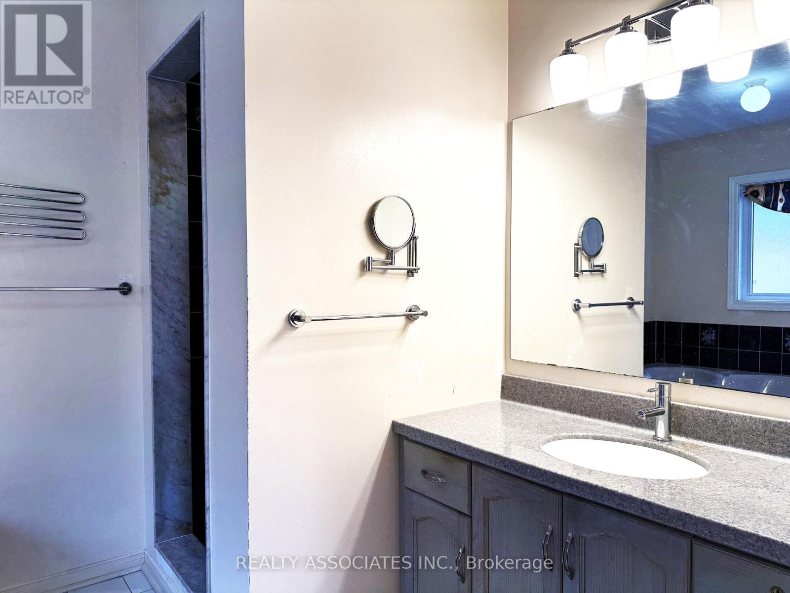 5577 Haddon Hall Road Property Photo 15