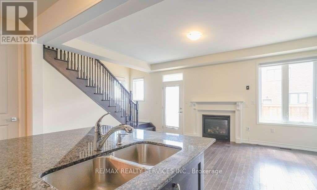 4 Divers Road Property Photo 19