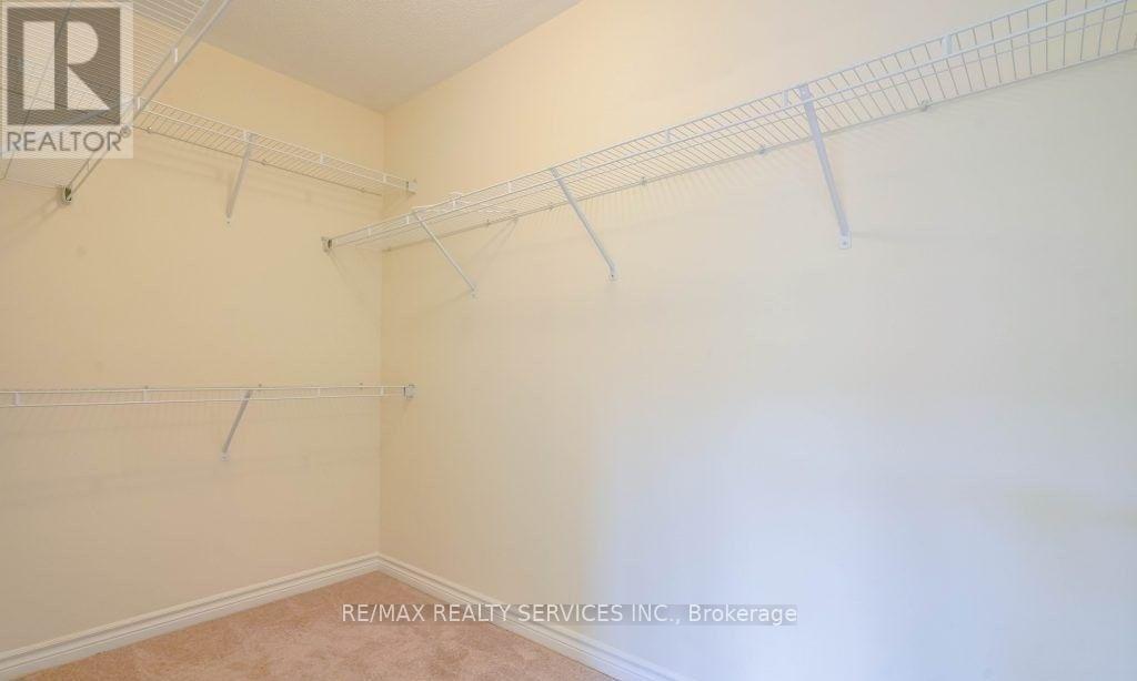 4 Divers Road Property Photo 21