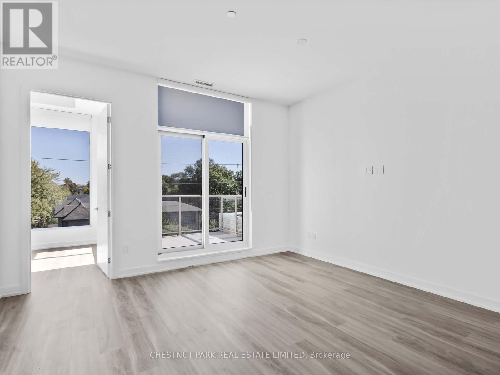 407 - 722 Marlee Avenue Property Photo 3