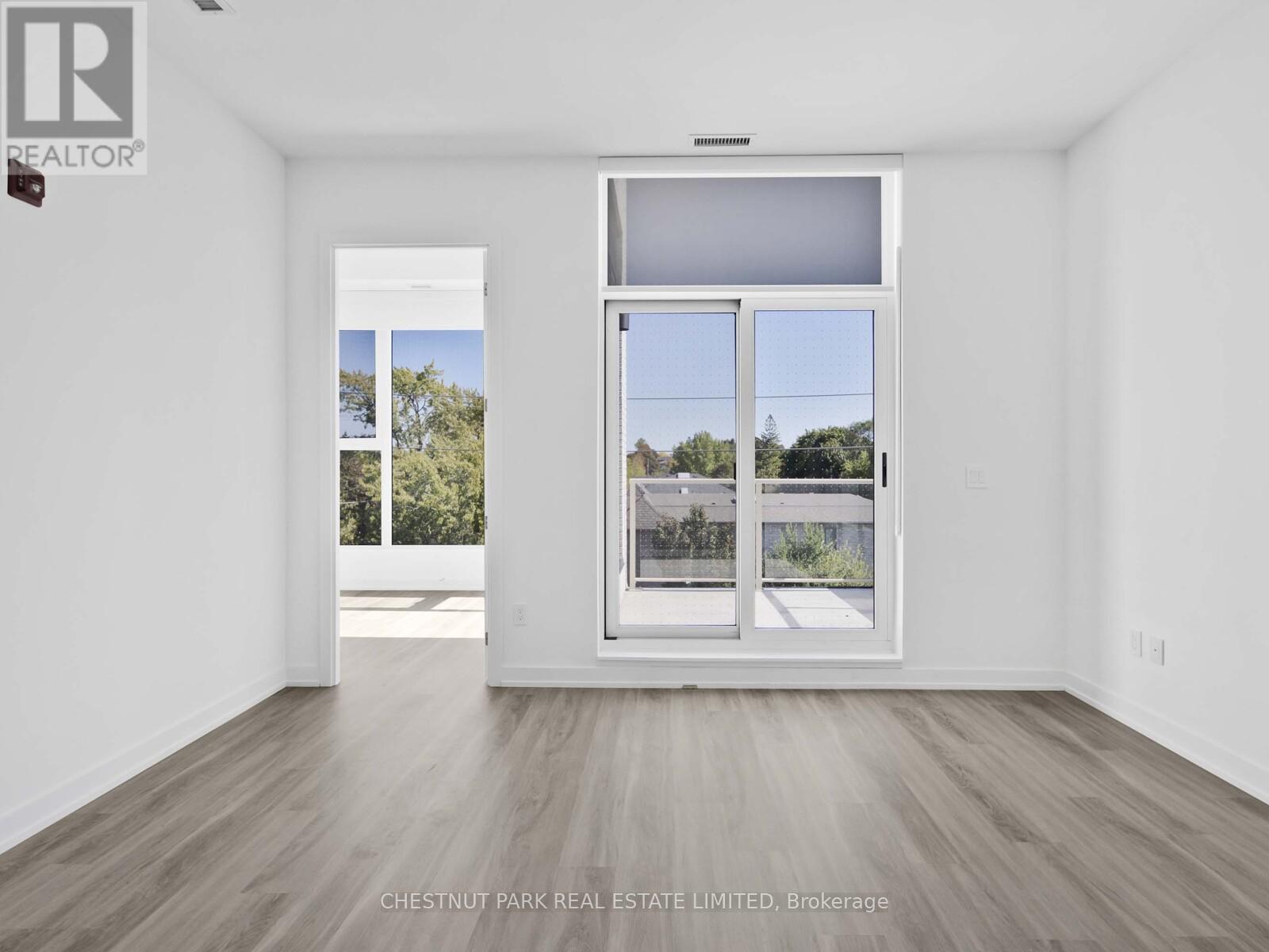 407 - 722 Marlee Avenue Property Photo 9