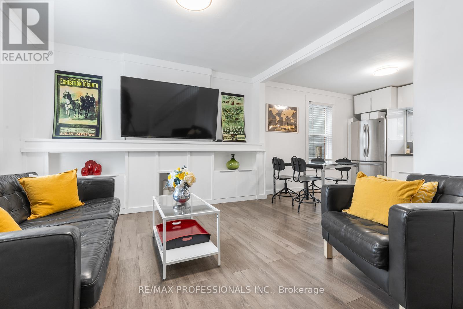 52 Third Street Property Photo 8
