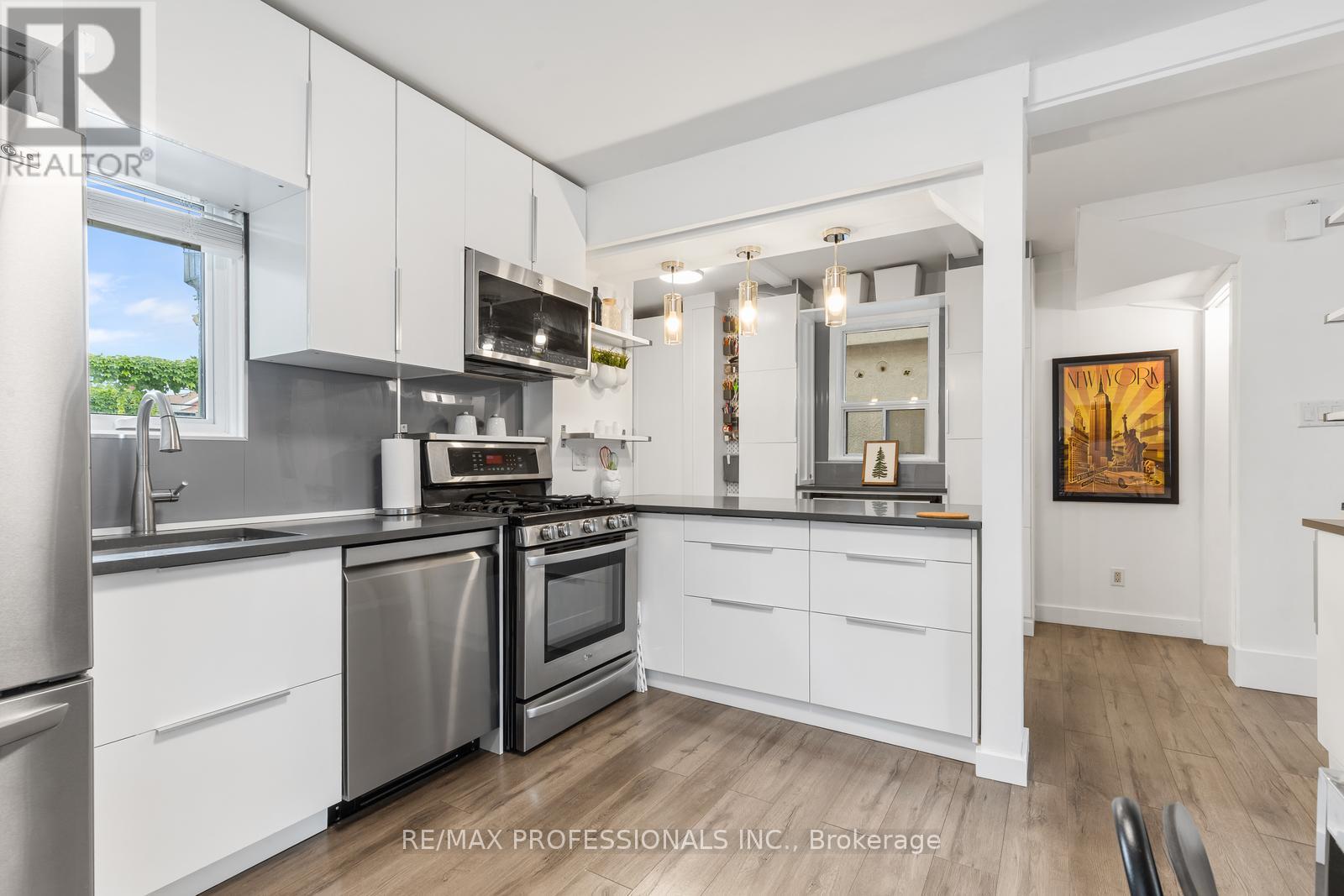 52 Third Street Property Photo 14