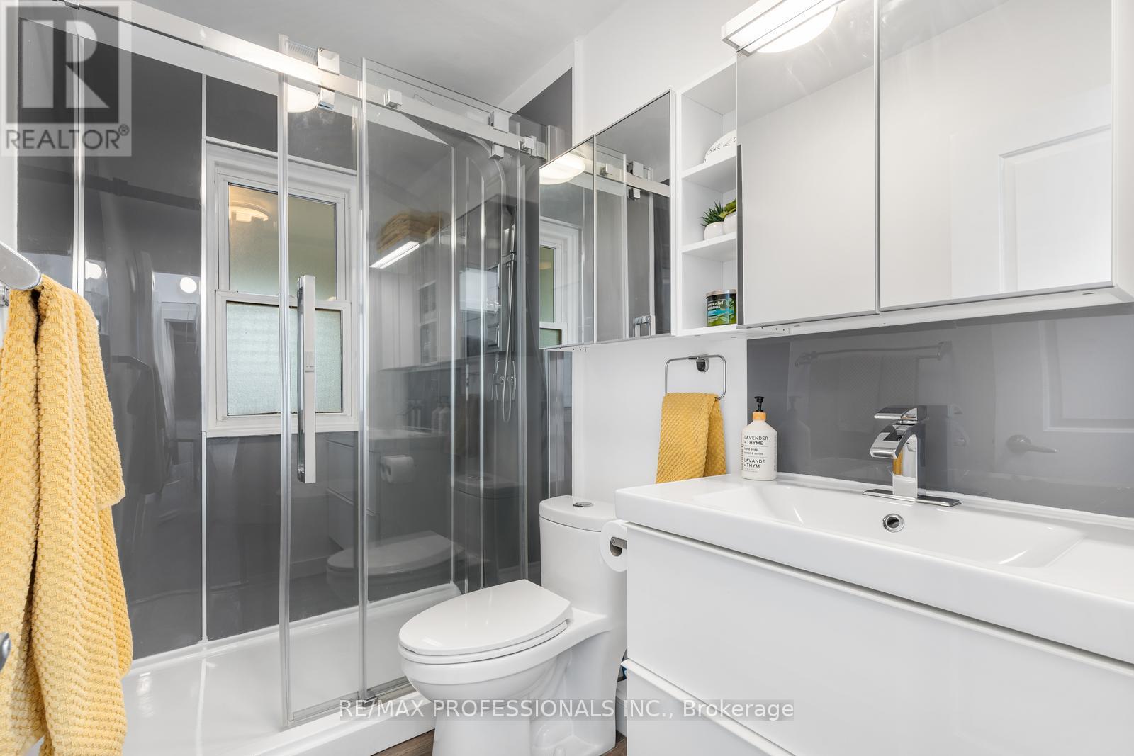 52 Third Street Property Photo 28