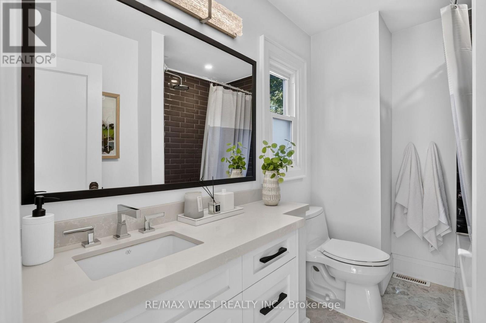 47 Deforest Road Property Photo 21