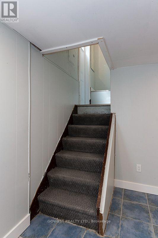 2 - 480 Jane Street Property Photo 3