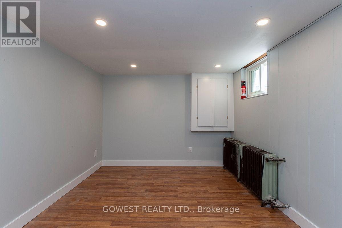 2 - 480 Jane Street Property Photo 5