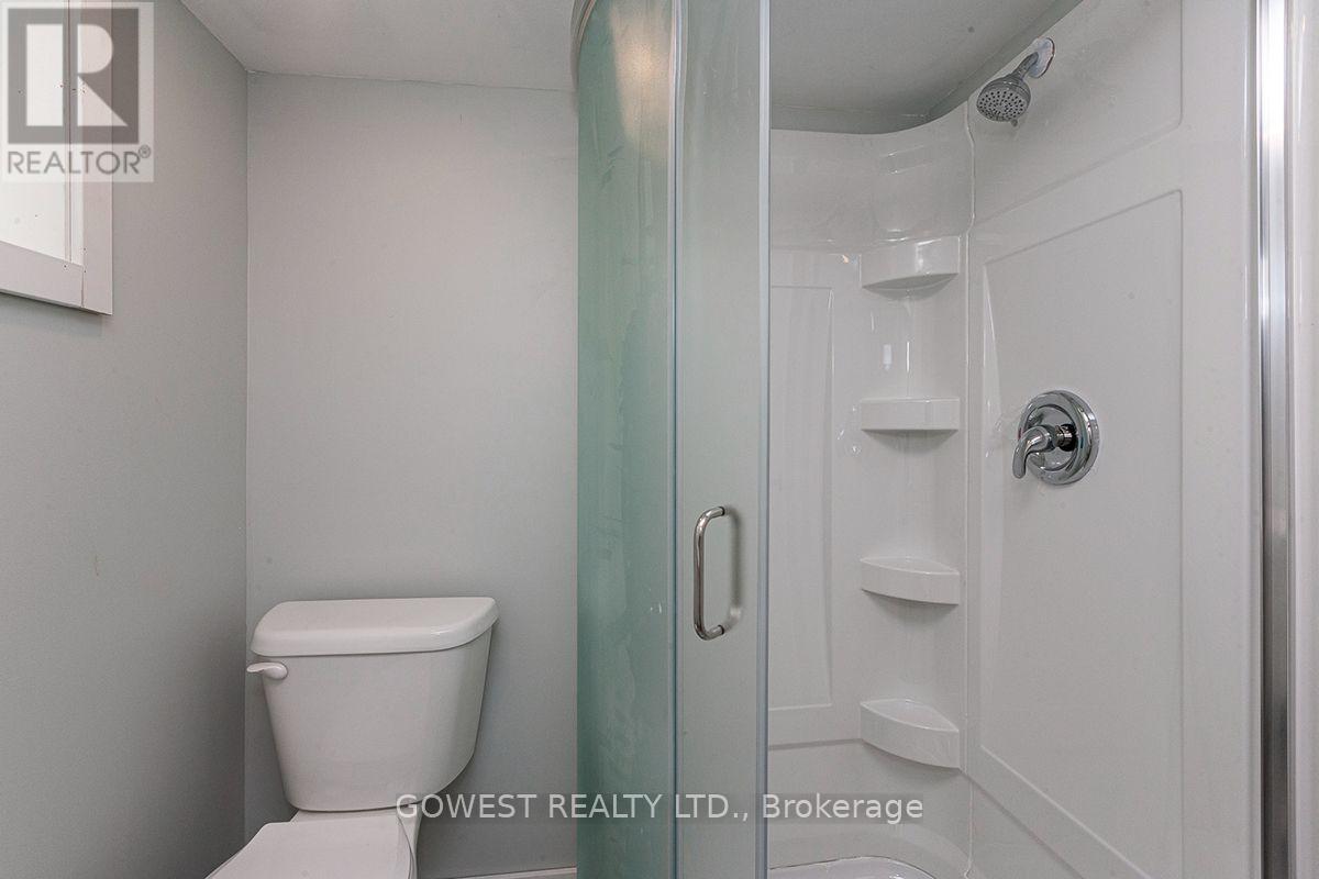2 - 480 Jane Street Property Photo 16