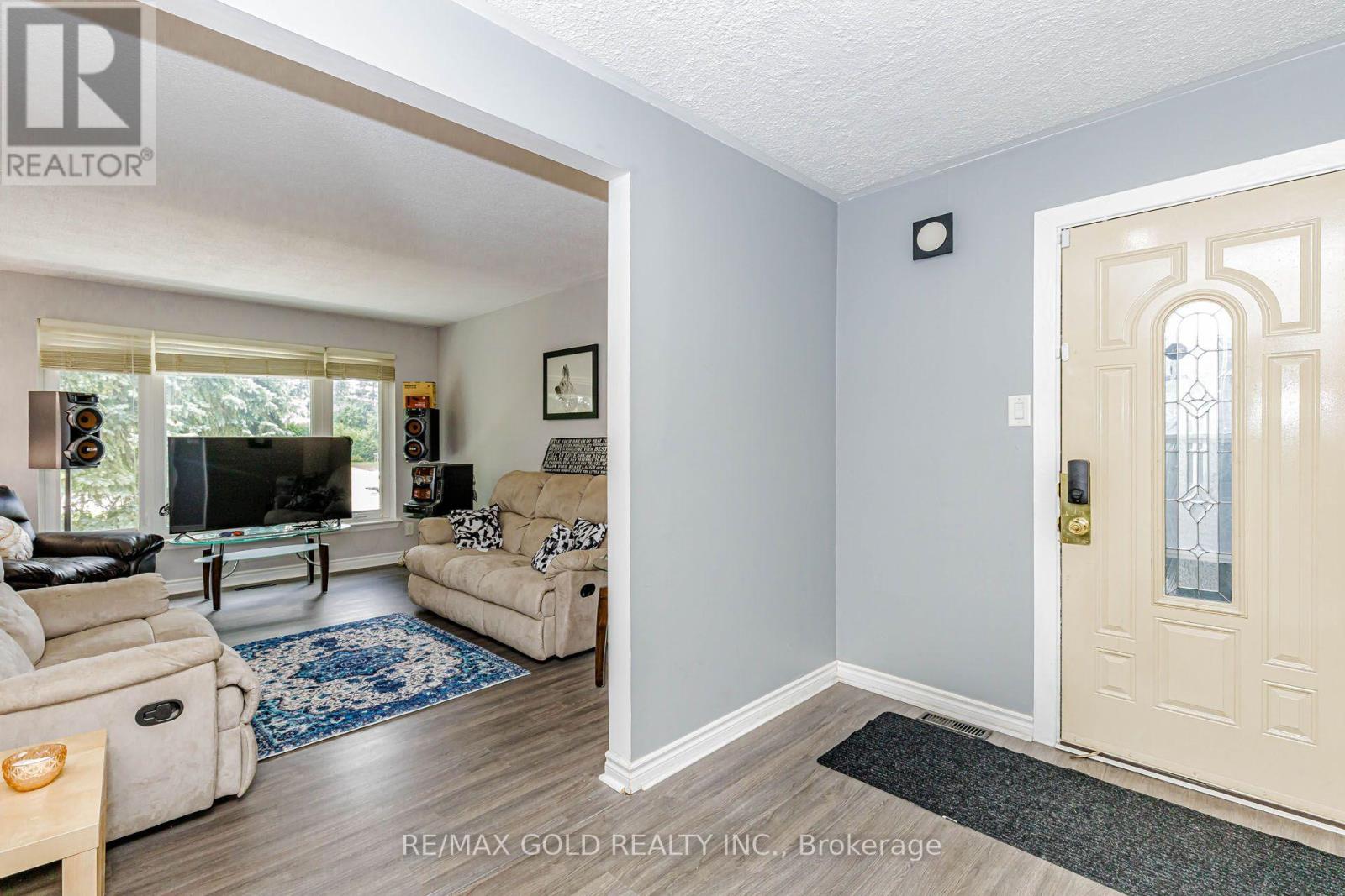 44 Deloraine Drive Property Photo 5