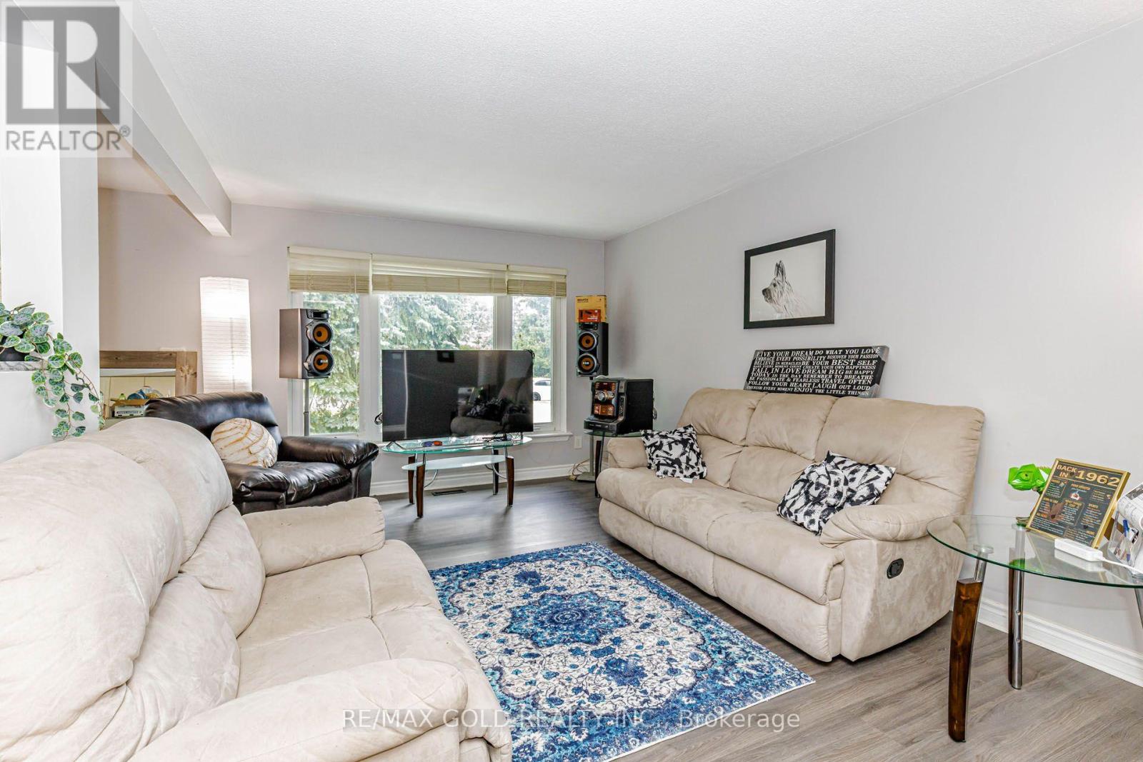44 Deloraine Drive Property Photo 6