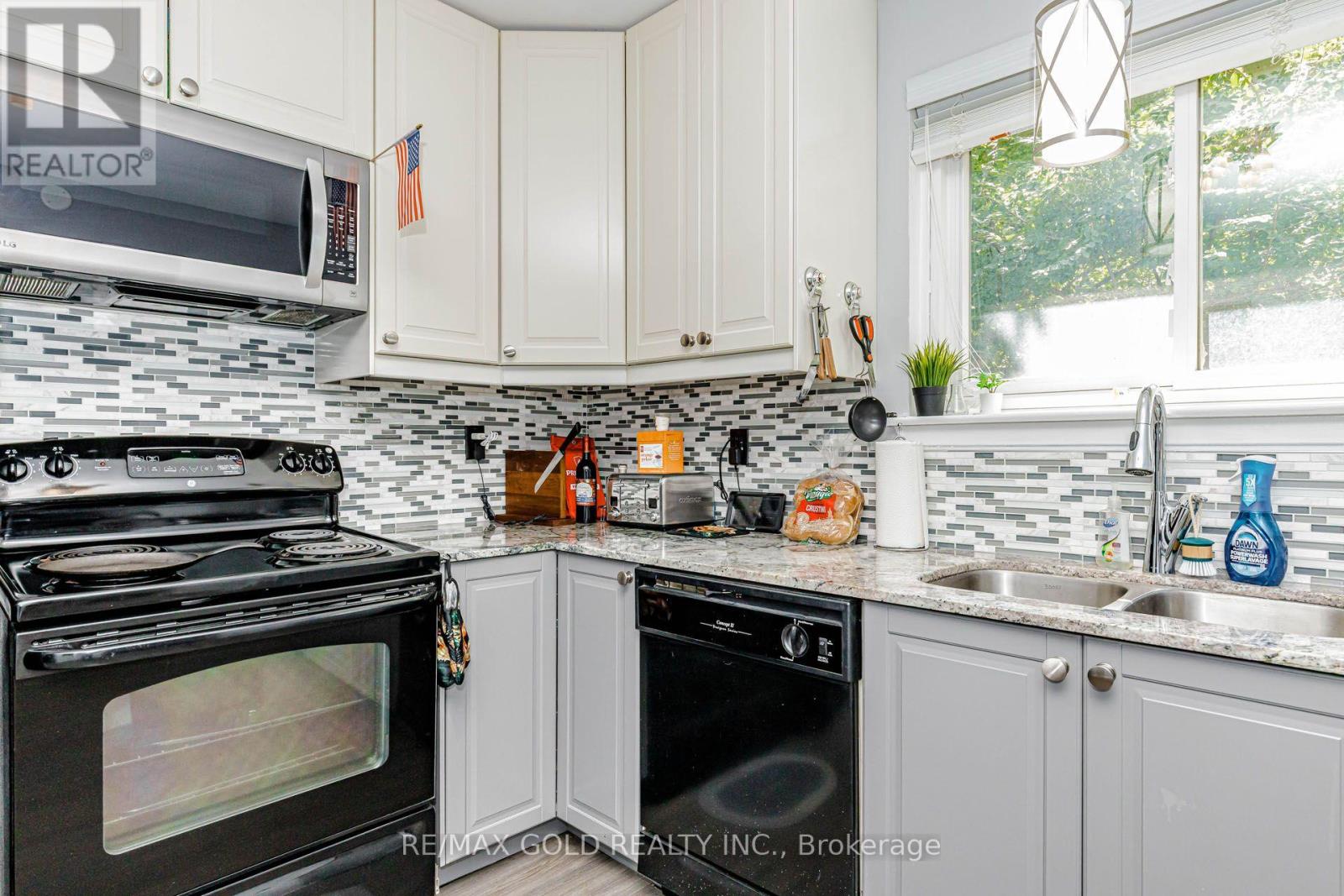44 Deloraine Drive Property Photo 9