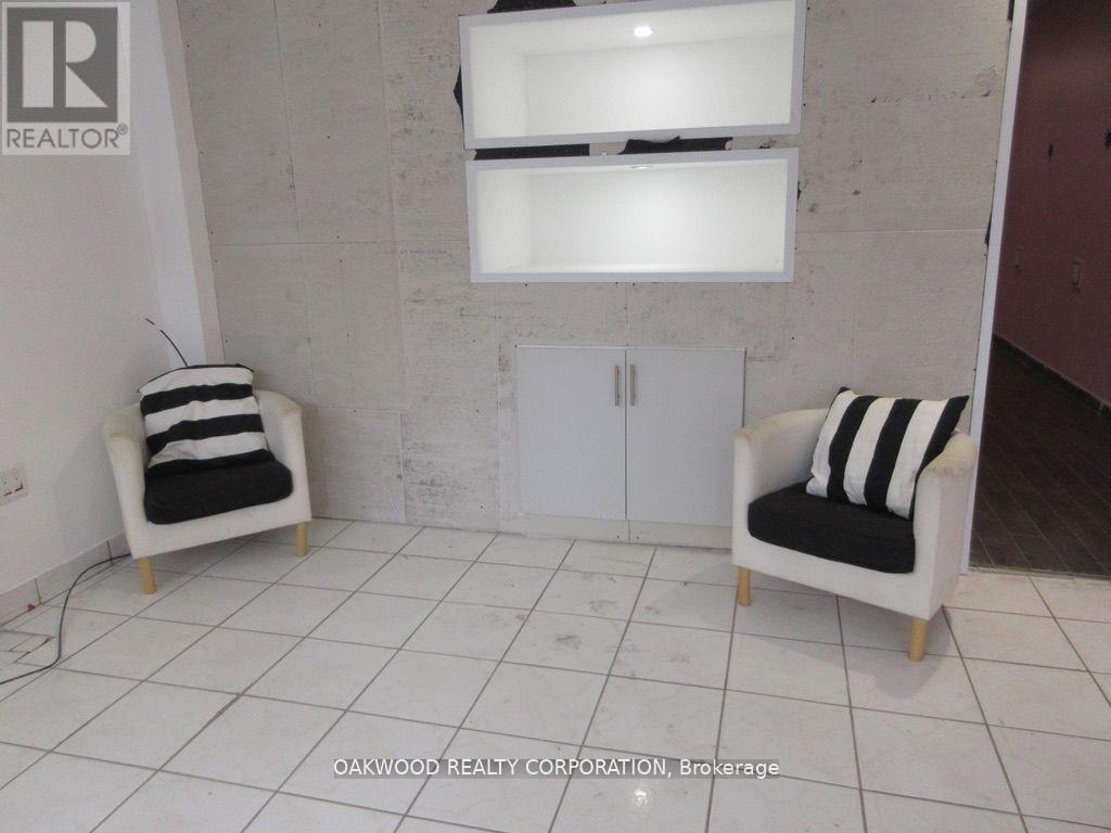 A - 47 Queen Street E Property Photo 5