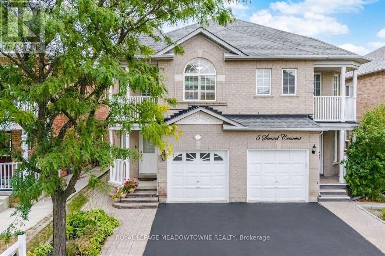 7 SECORD CRESCENT Property Photo 1
