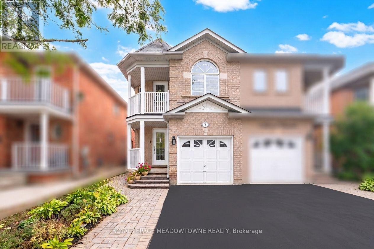 7 Secord Crescent Property Photo 3