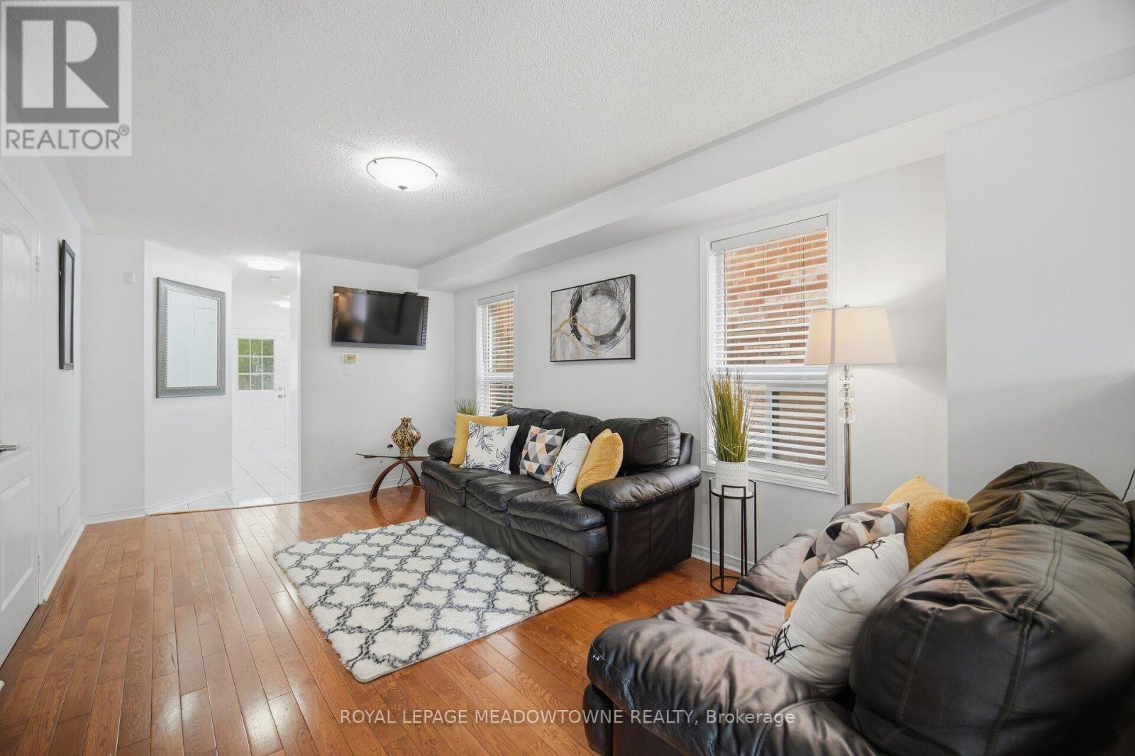 7 Secord Crescent Property Photo 7