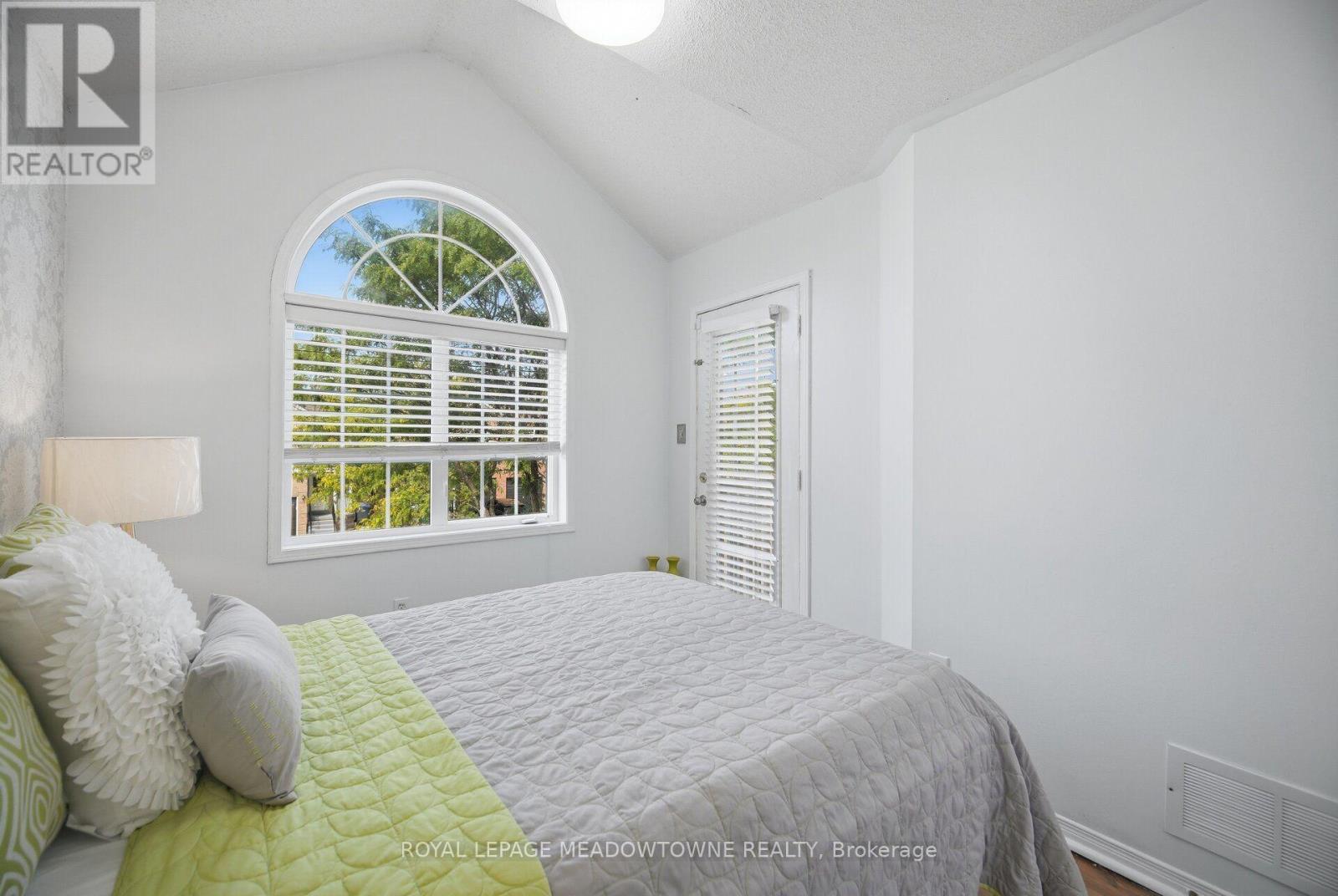 7 Secord Crescent Property Photo 23
