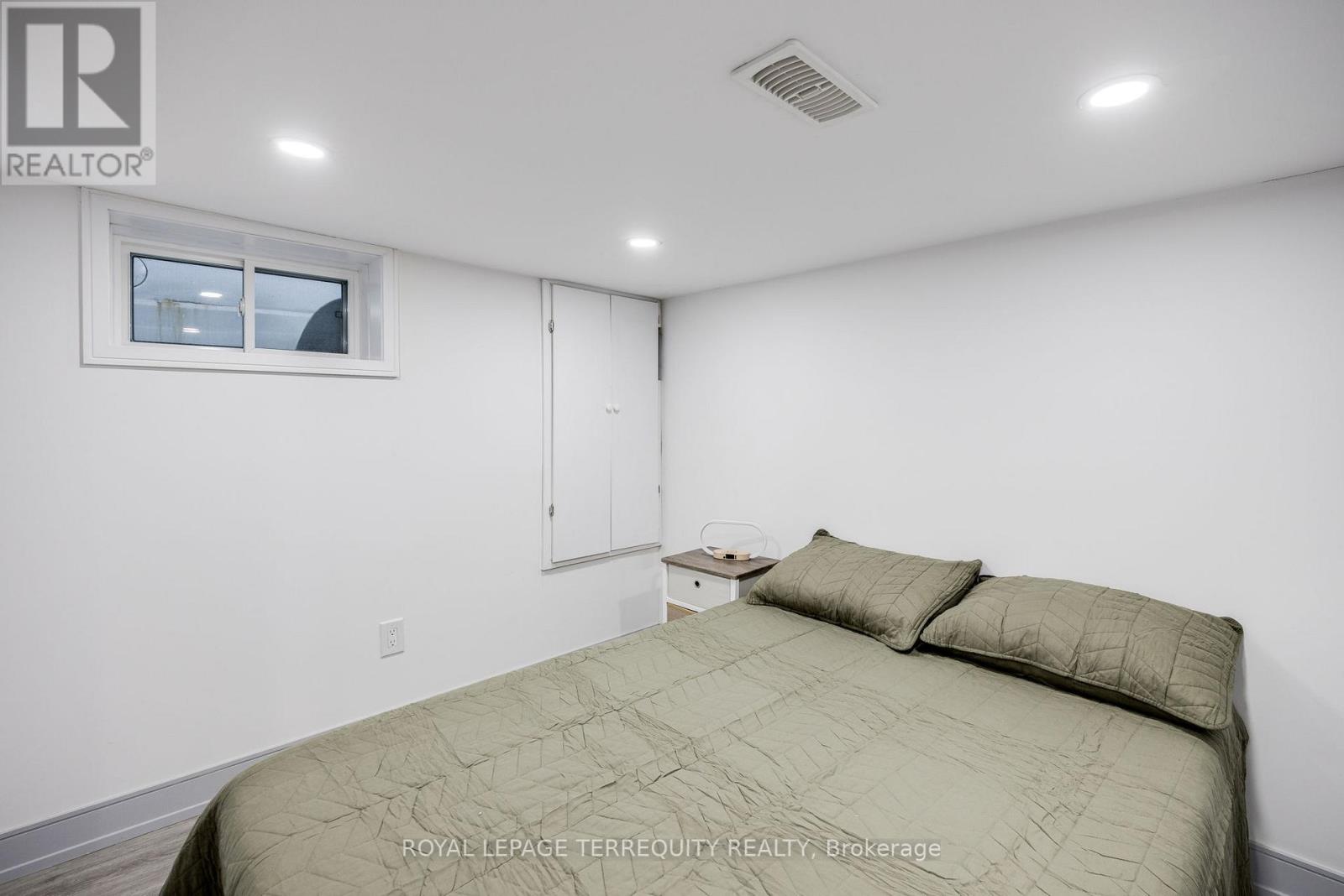 Bsmt - 668 Indian Road Property Photo 15
