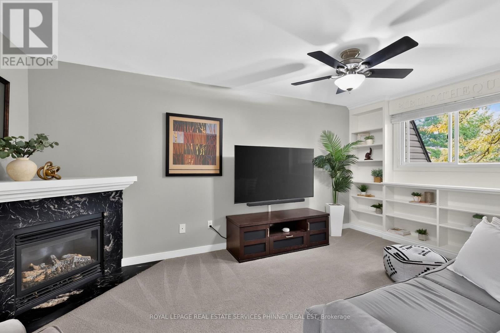 2467 Grindstone Court Property Photo 14