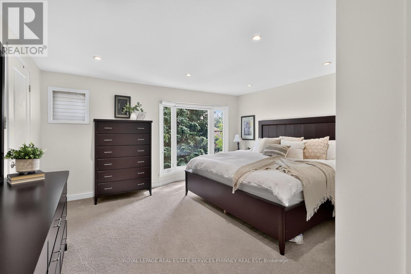 2467 Grindstone Court Property Photo 16
