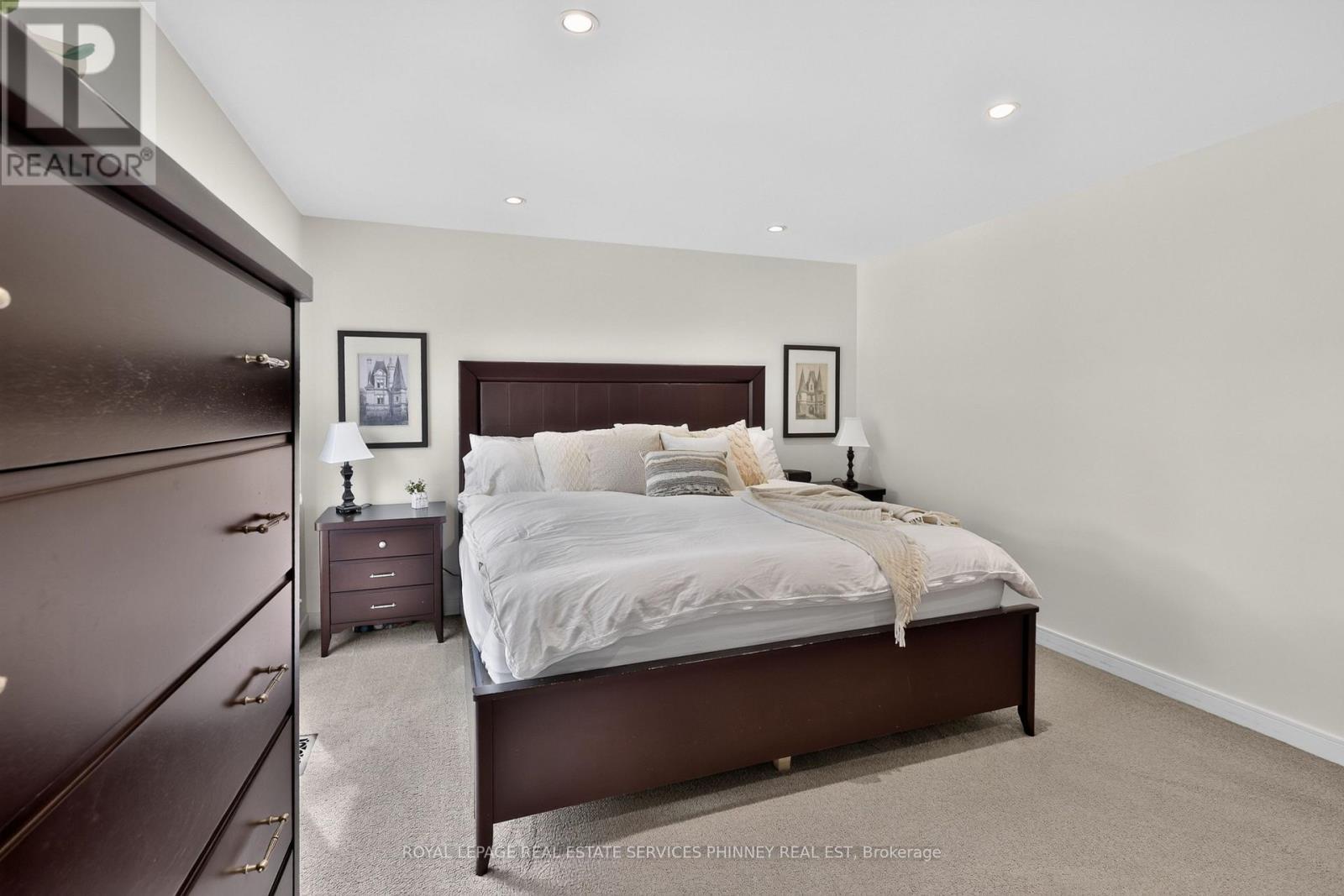 2467 Grindstone Court Property Photo 17