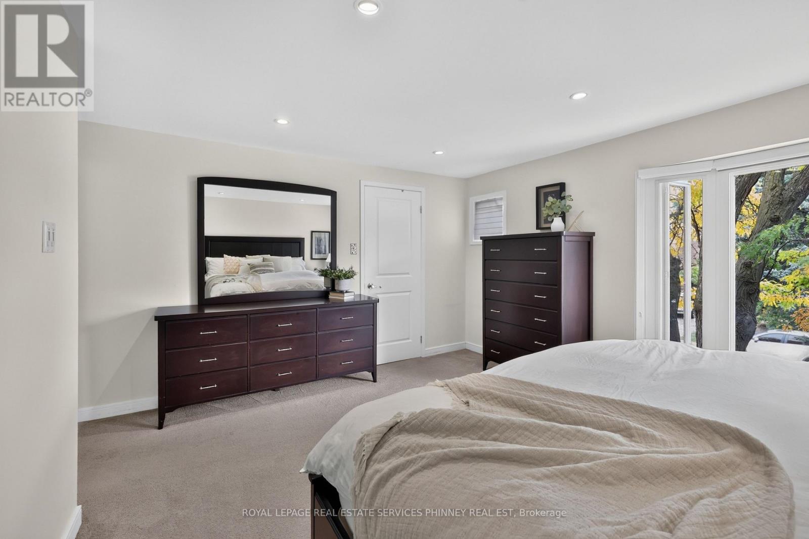2467 Grindstone Court Property Photo 18