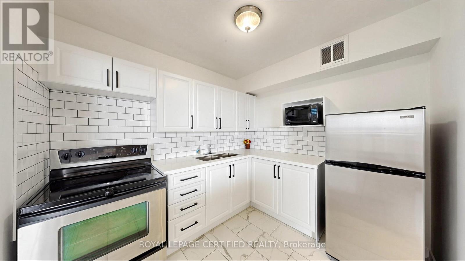 1903 - 330 Dixon Road Property Photo 6