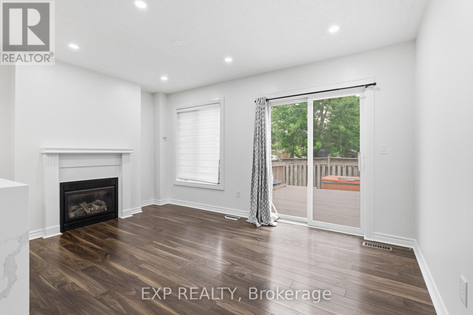 1015 Borden Lane Property Photo 14