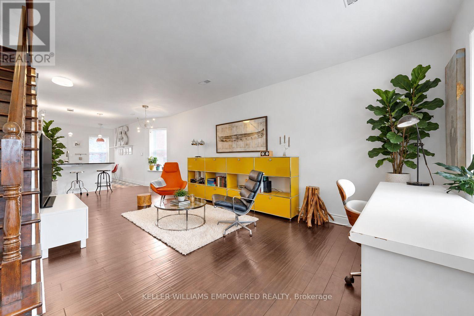 274 Wallace Avenue Property Photo 4