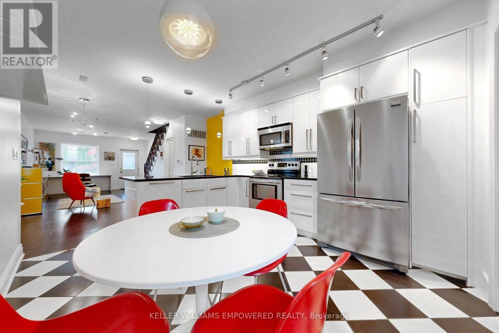 274 Wallace Avenue Property Photo 12