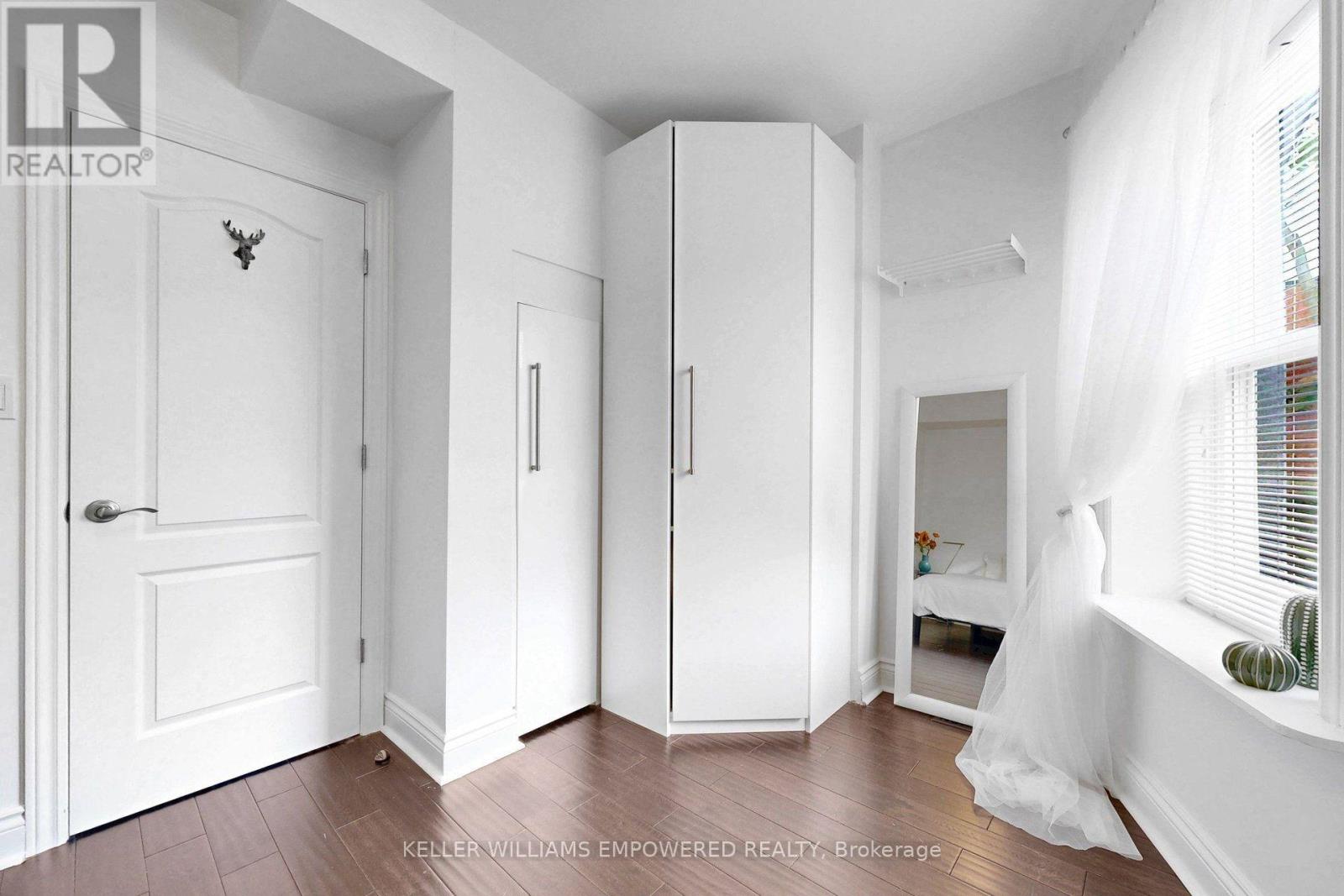 274 Wallace Avenue Property Photo 22