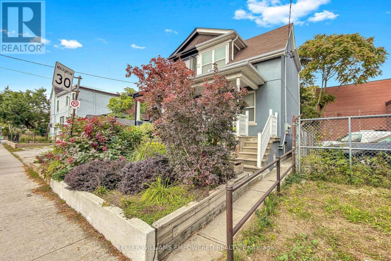 274 Wallace Avenue Property Photo 43